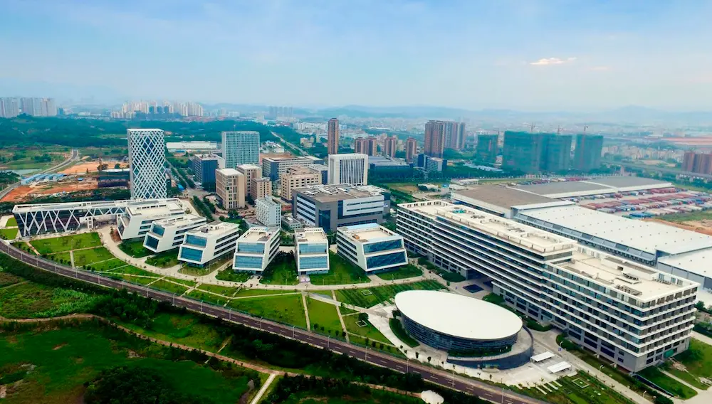 jymedtech-shenzhen-rd-center-biotech-innovation-park (2) Aerial view of JYMedtech’s R&D Center located in the Pingshan Biomedicine Innovation Park in Shenzhen, a leading hub for pharmaceutical innovation and biotech development.